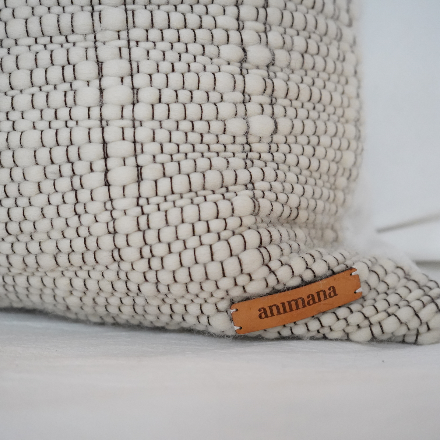 D'och cushion cover |Llama | Natural and Yellow