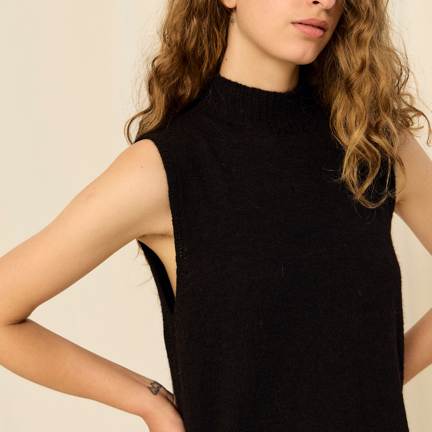 Alfonsina dress | Llama and Merino | Black