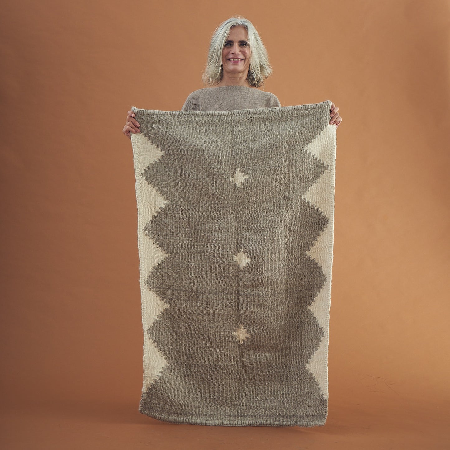 Alfombra Timbó Gris | Oveja | Natural & Gris