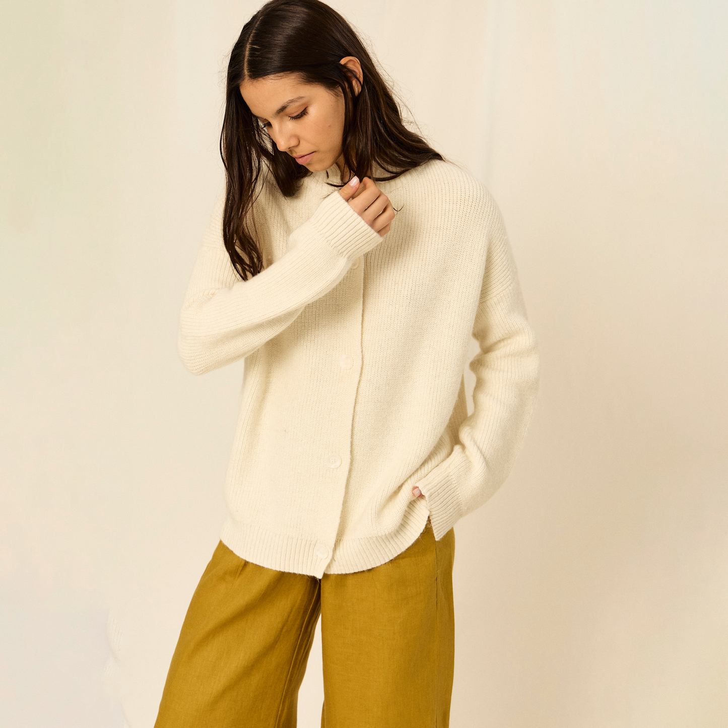 Nicola Cardigan | Llama, Merino & Cotton | Natural