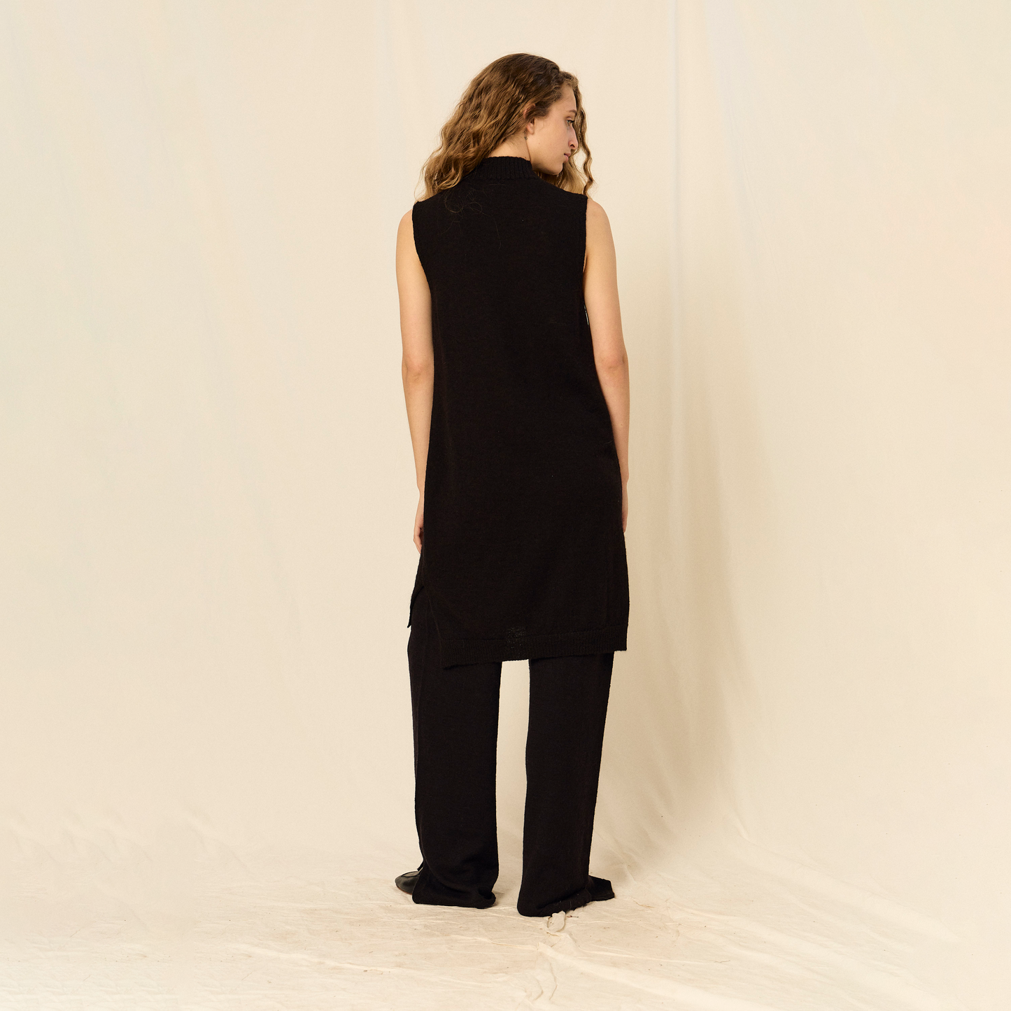 Alfonsina dress | Llama and Merino | Black