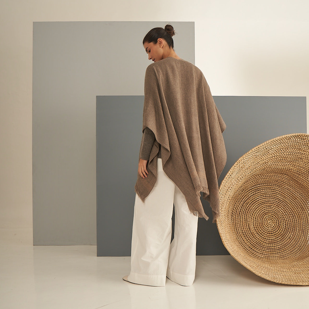 Ruana Roberta | Llama & Merino