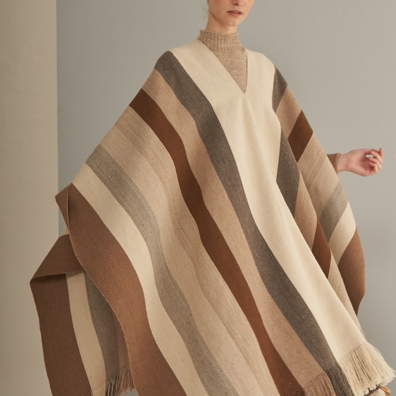 Poncho Zoilo Gris | 100% Llama