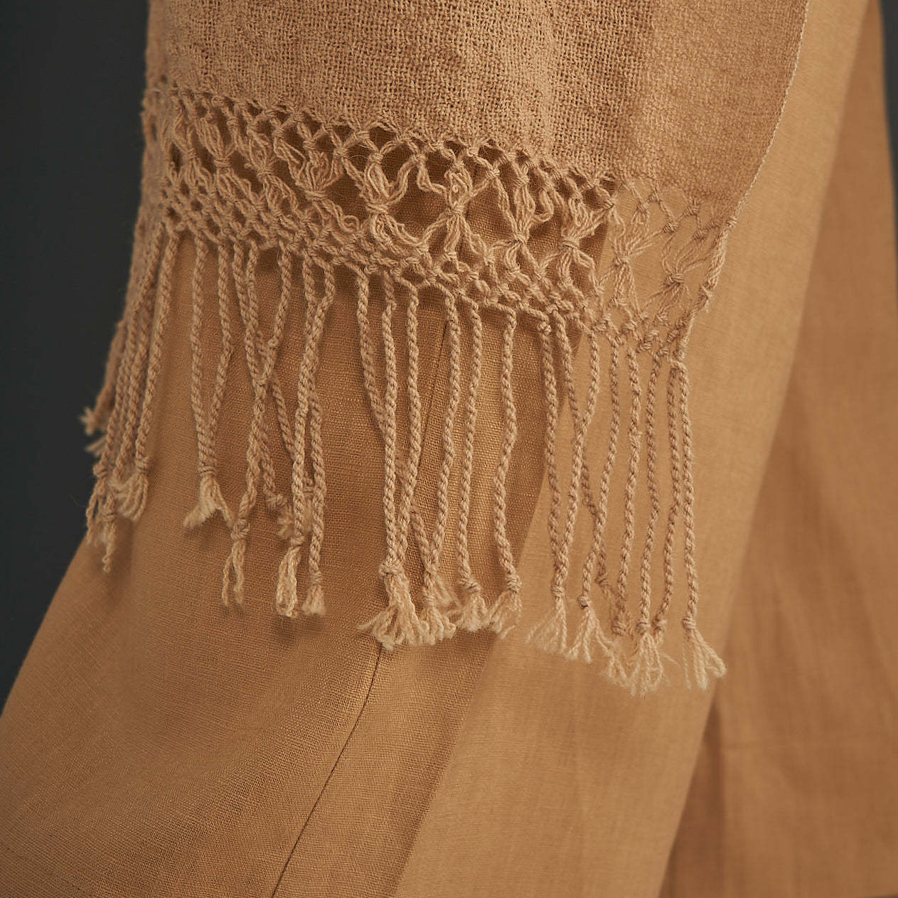 Shawl Alpage | Baby Llama | Shades of beige and natural