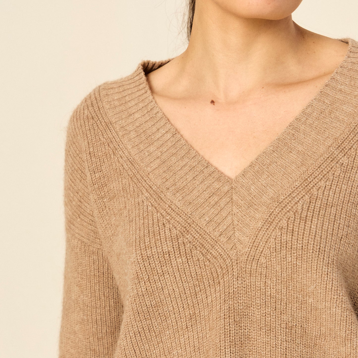 Sweater Augusta | Llama, Merino & Algodón | Camel