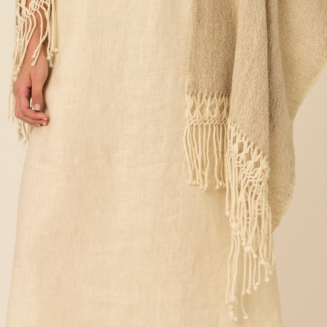 Ruana Victoria | Baby Llama | Natural & Beige