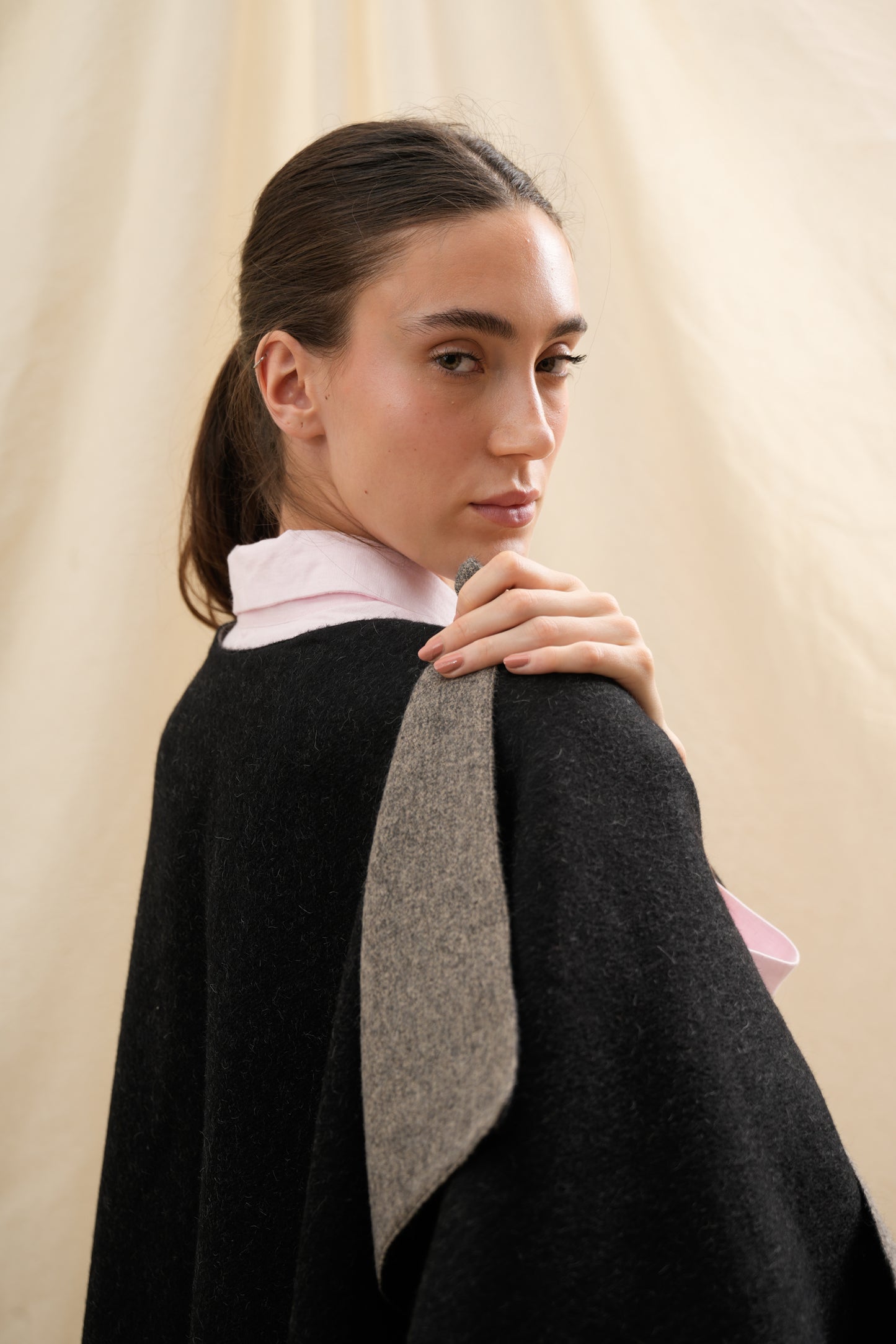 Ruana Rai| 100% Baby Alpaca