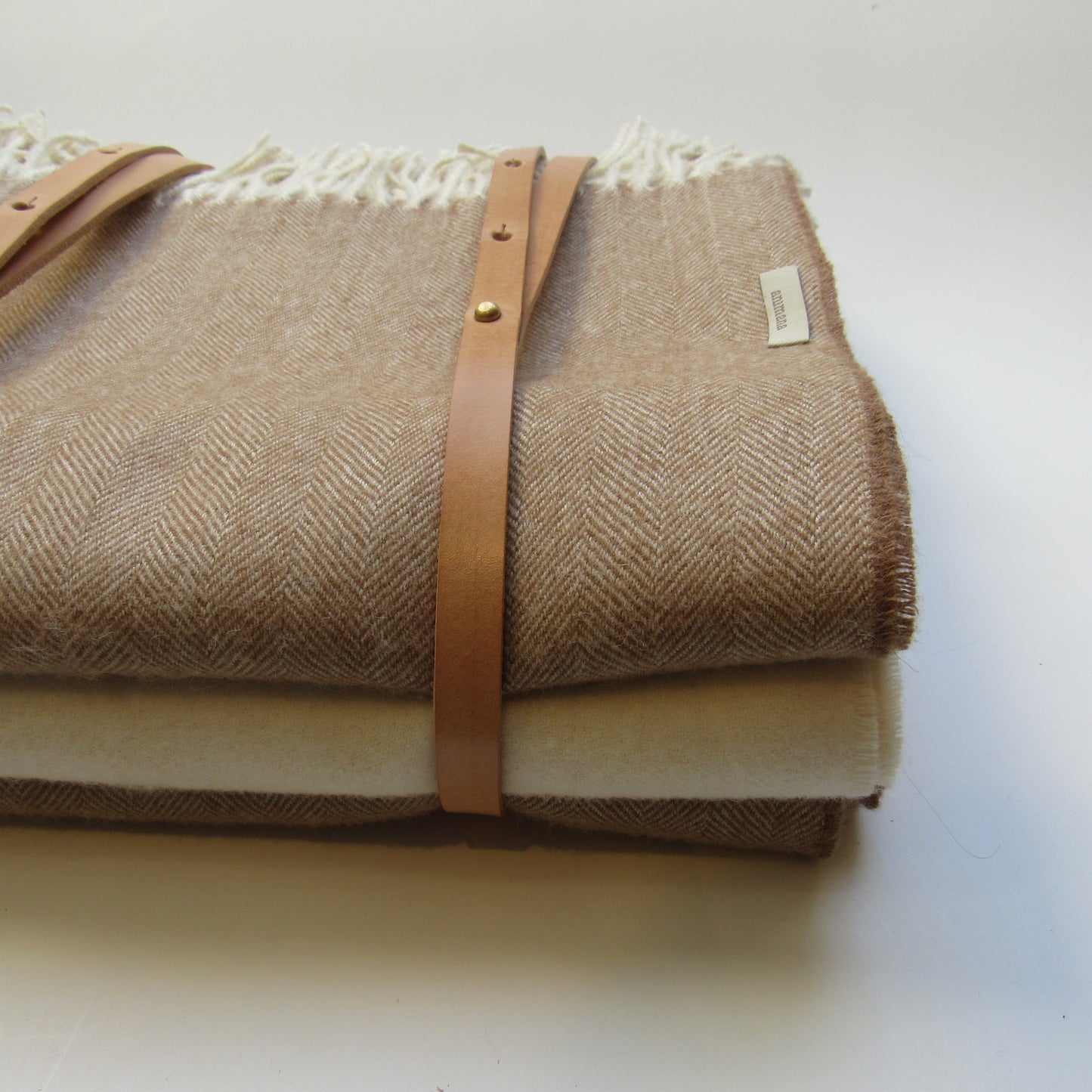 Dabria Belt/Blanket Holder | Leather | Natural