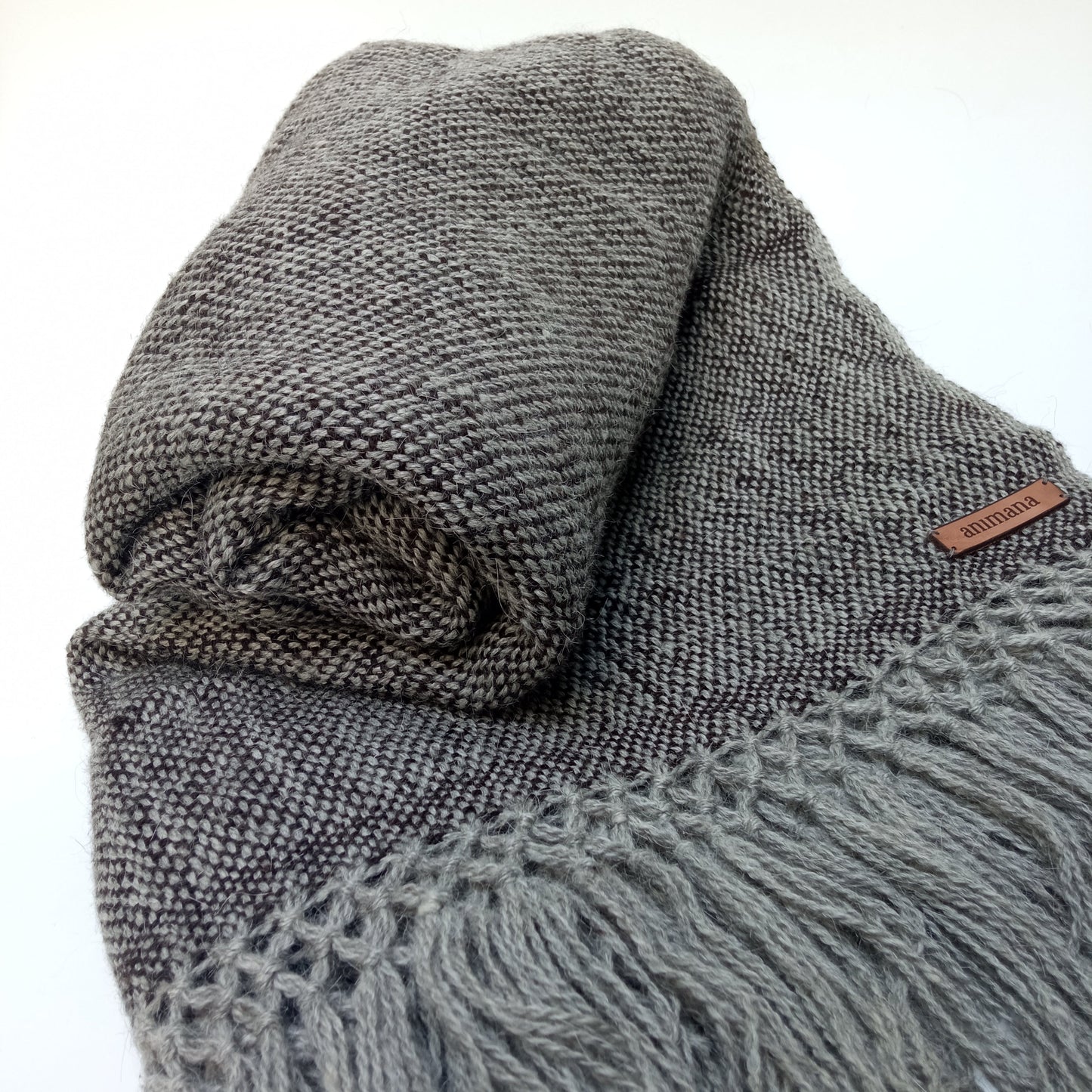 Chal Nicolasa | 100% Baby Llama