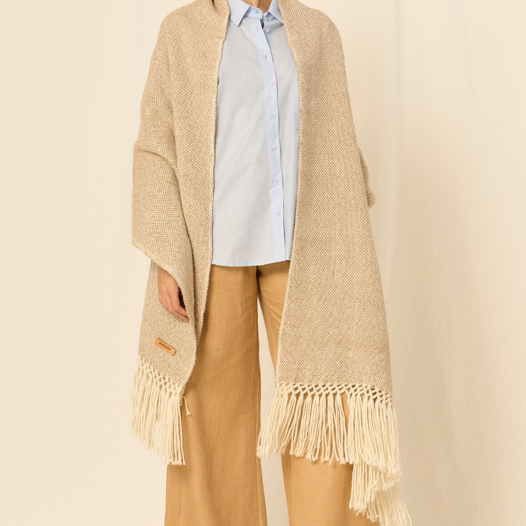 Chal Nicolasa | 100% Baby Llama