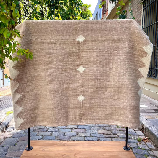 Alfombra Yuchán | Oveja | Natural & Beige