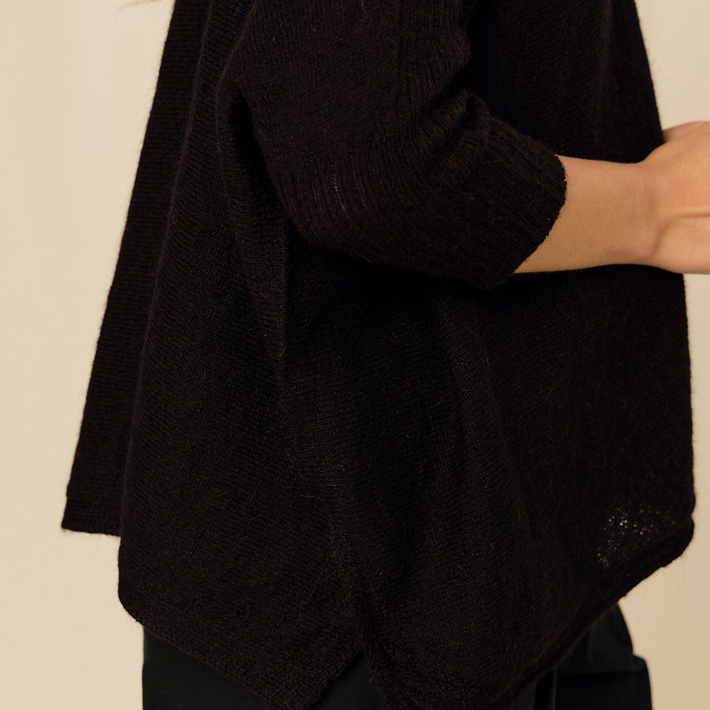 Fadriana Sweater | Baby Llama &amp; Merino | Black 