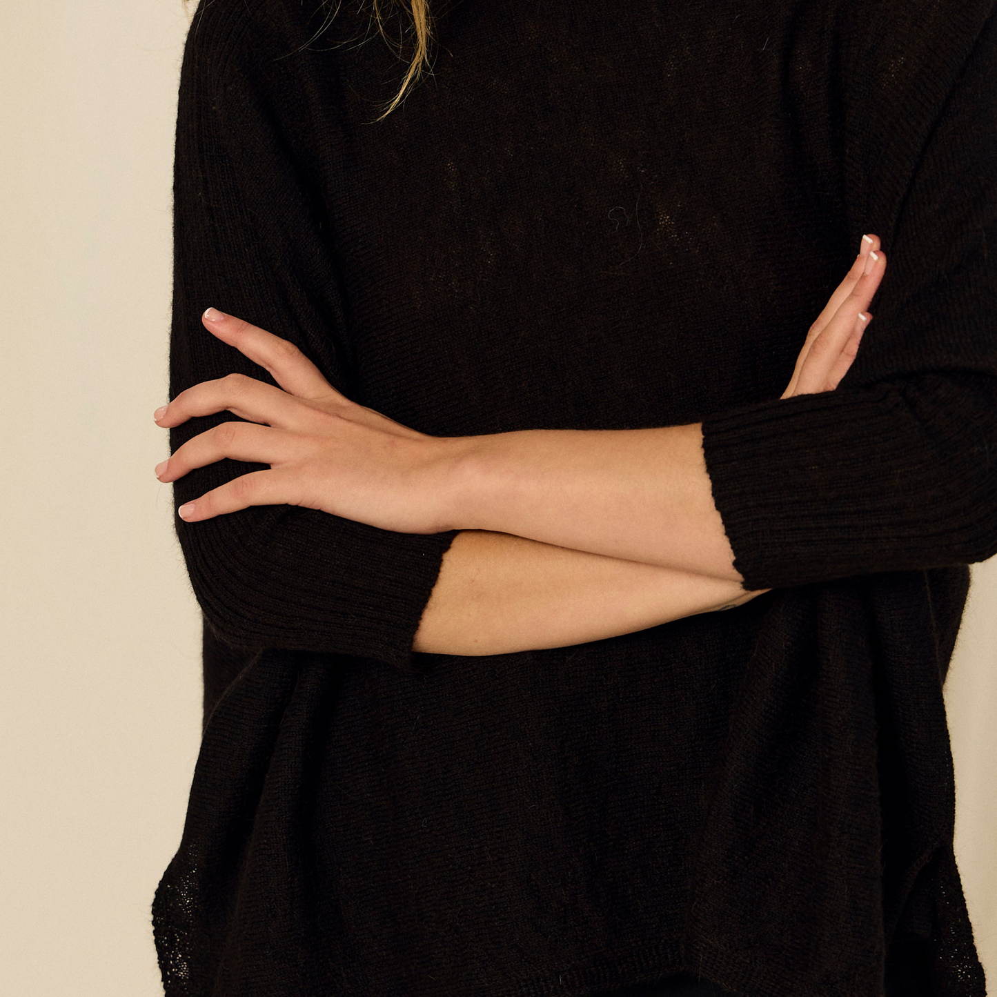 Fadriana Sweater | Baby Llama &amp; Merino | Black 