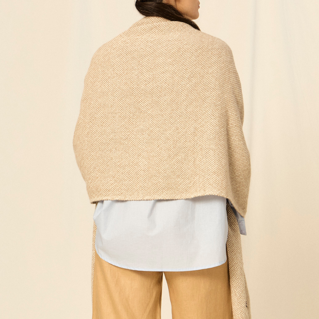 Chal Nicolasa | 100% Baby Llama