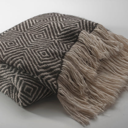 Manta Different | Baby Llama | Natural & Taupe