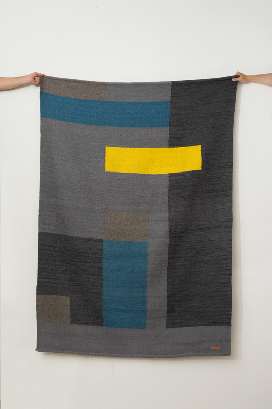 Alfombra Algarrobo | Oveja | Gris, Azul y Amarillo