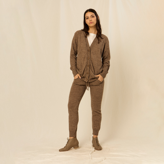 Cardigan Andrea | Llama & Merino | Pecán