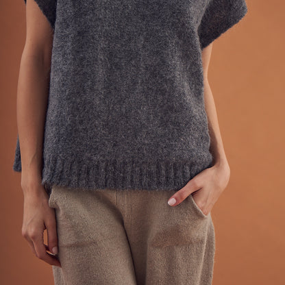 Joaquina Vest | Baby Alpaca | Dark gray 