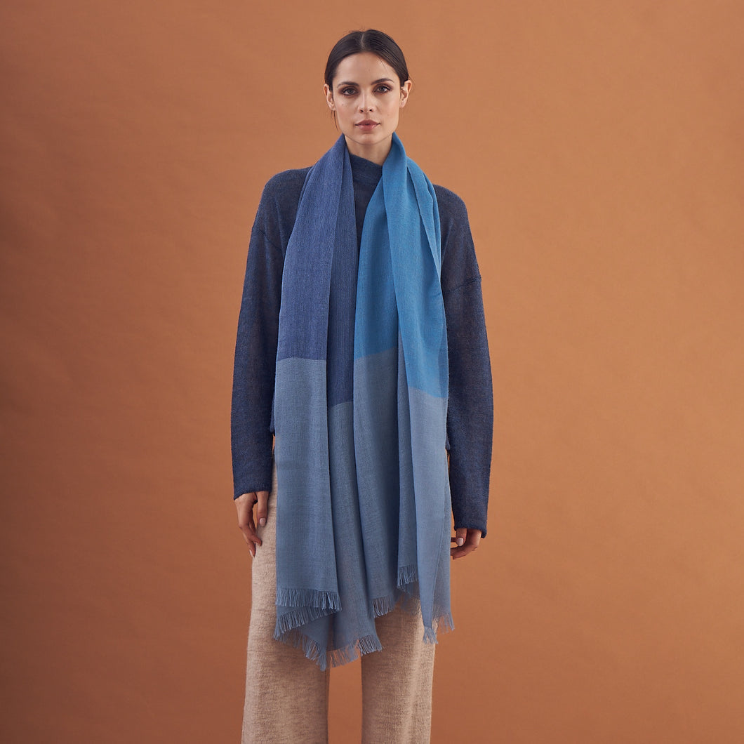 Amathilde Shawl | Baby Alpaca | Blue 