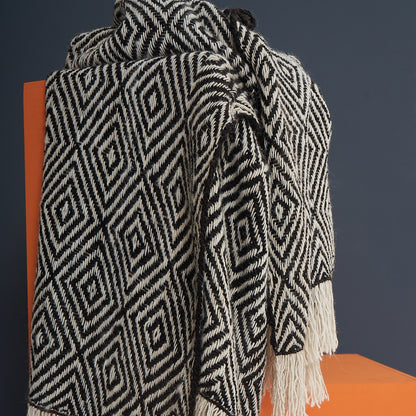 Manta Different | Baby Llama | Natural & Taupe