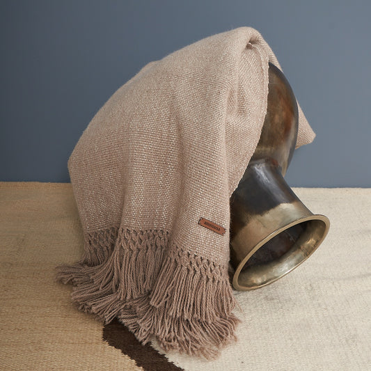 Nicolasa Blanket | Baby Llama | Beige &amp; Natural