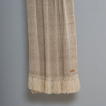 Manta Nicolasa | Baby Llama | Natural & Beige