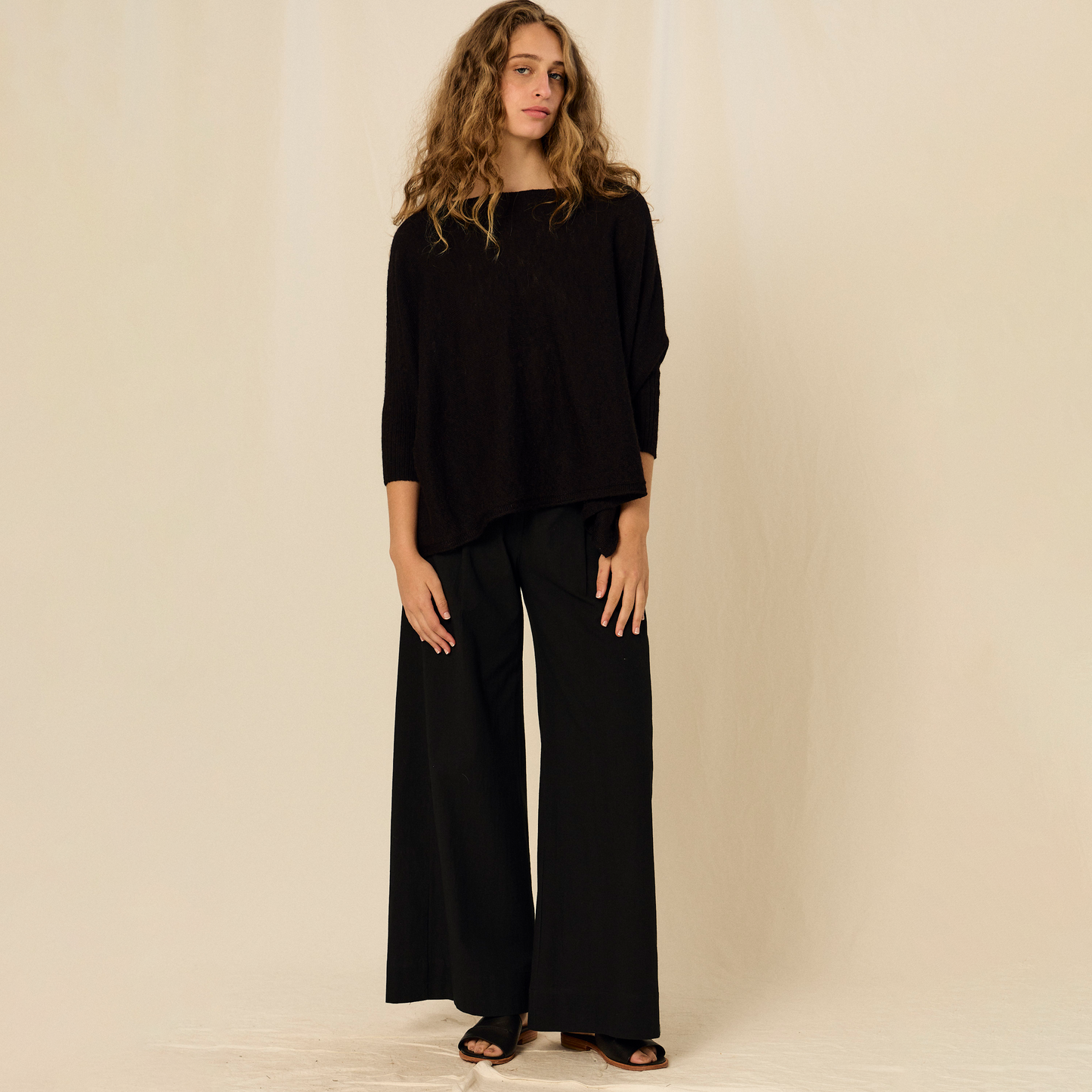 Fadriana Sweater | Baby Llama &amp; Merino | Black 