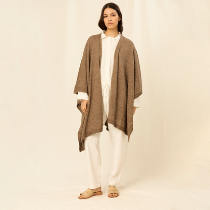 Ruana Marina | Llama & Merino | Pecán