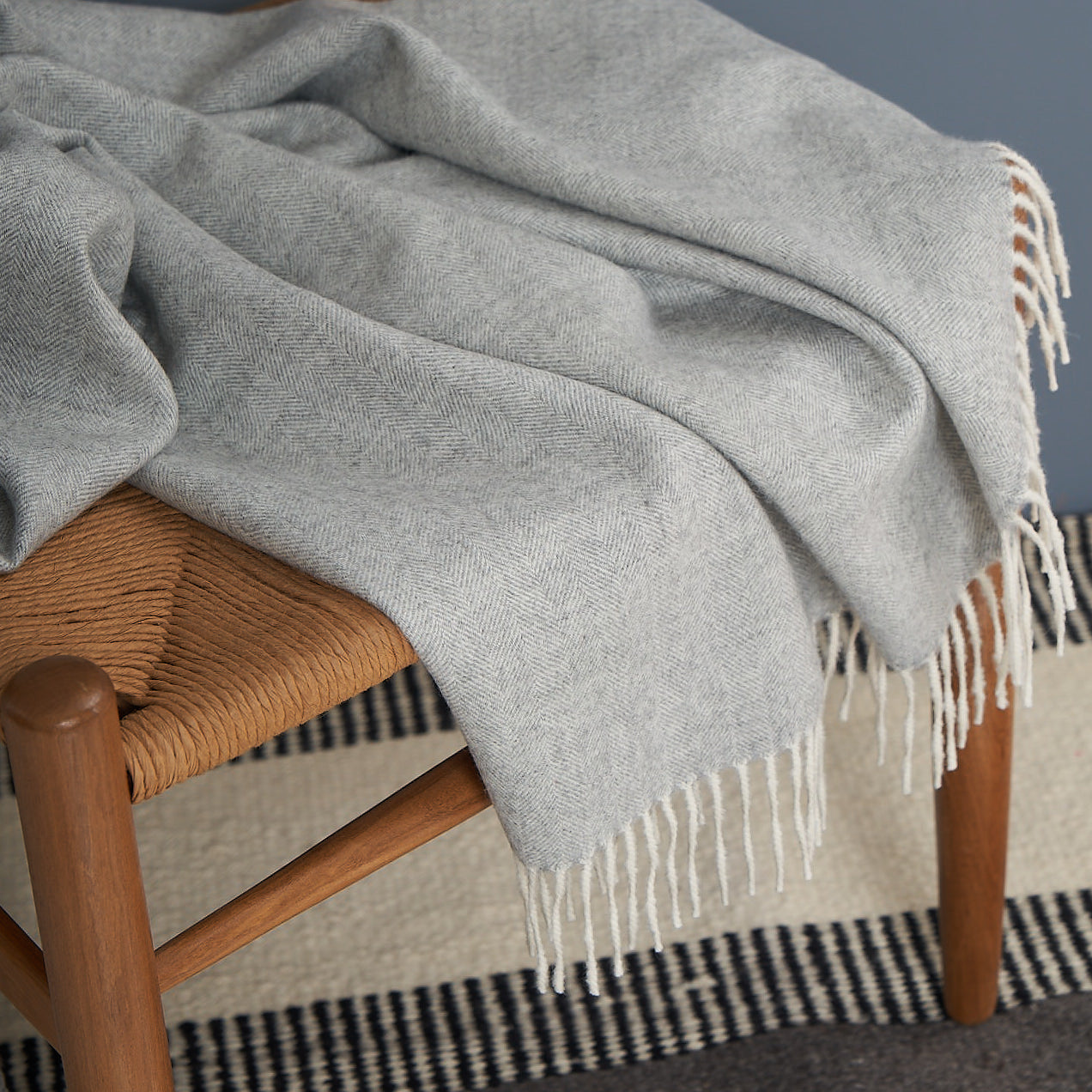 Dail Travel Blanket | Baby Alpaca | Light grey