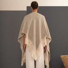 Ruana Roberta | Llama &amp; Merino | Grey