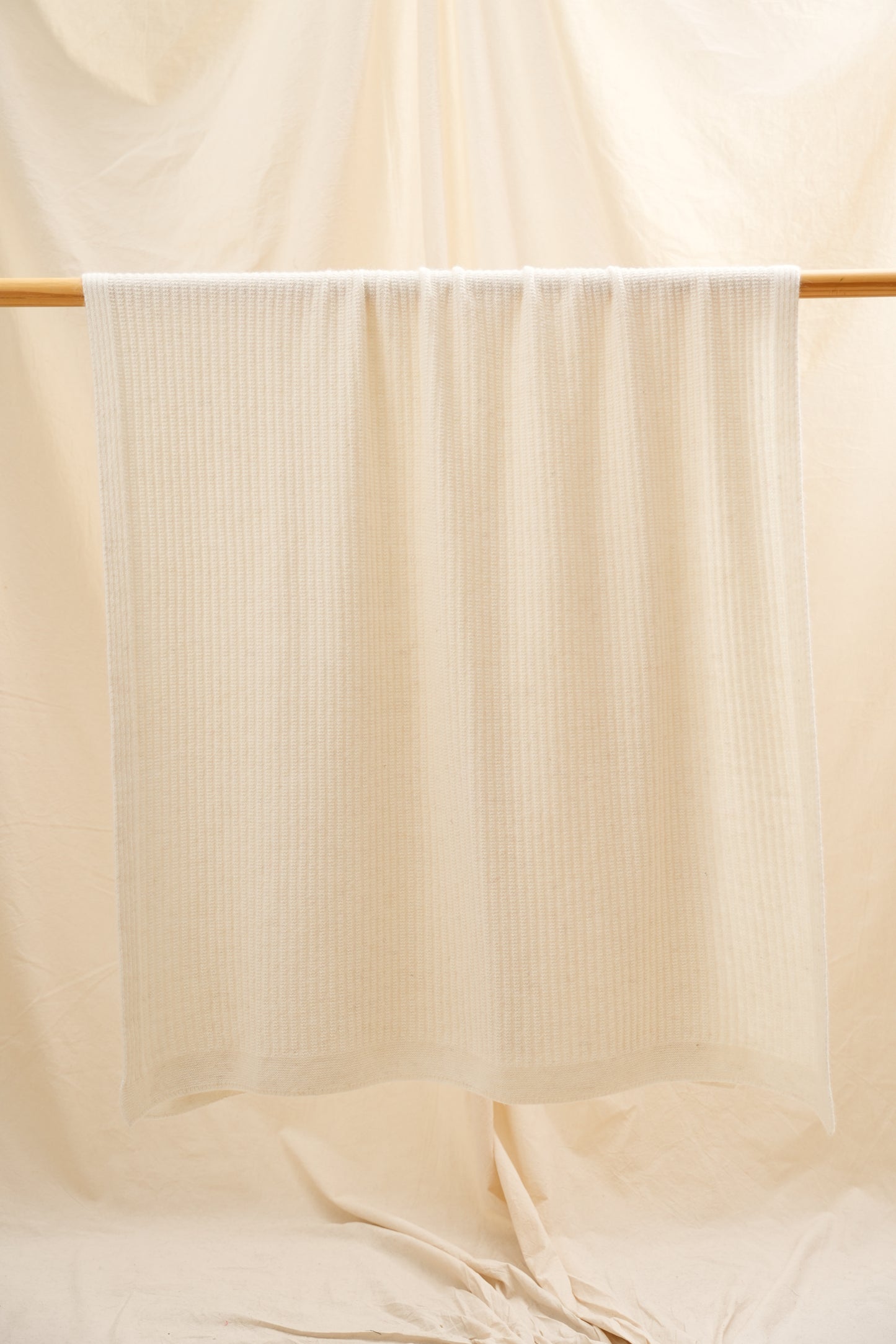 Manta Larah Bebe | 55% Algodón, 25% Llama, 20% Merino