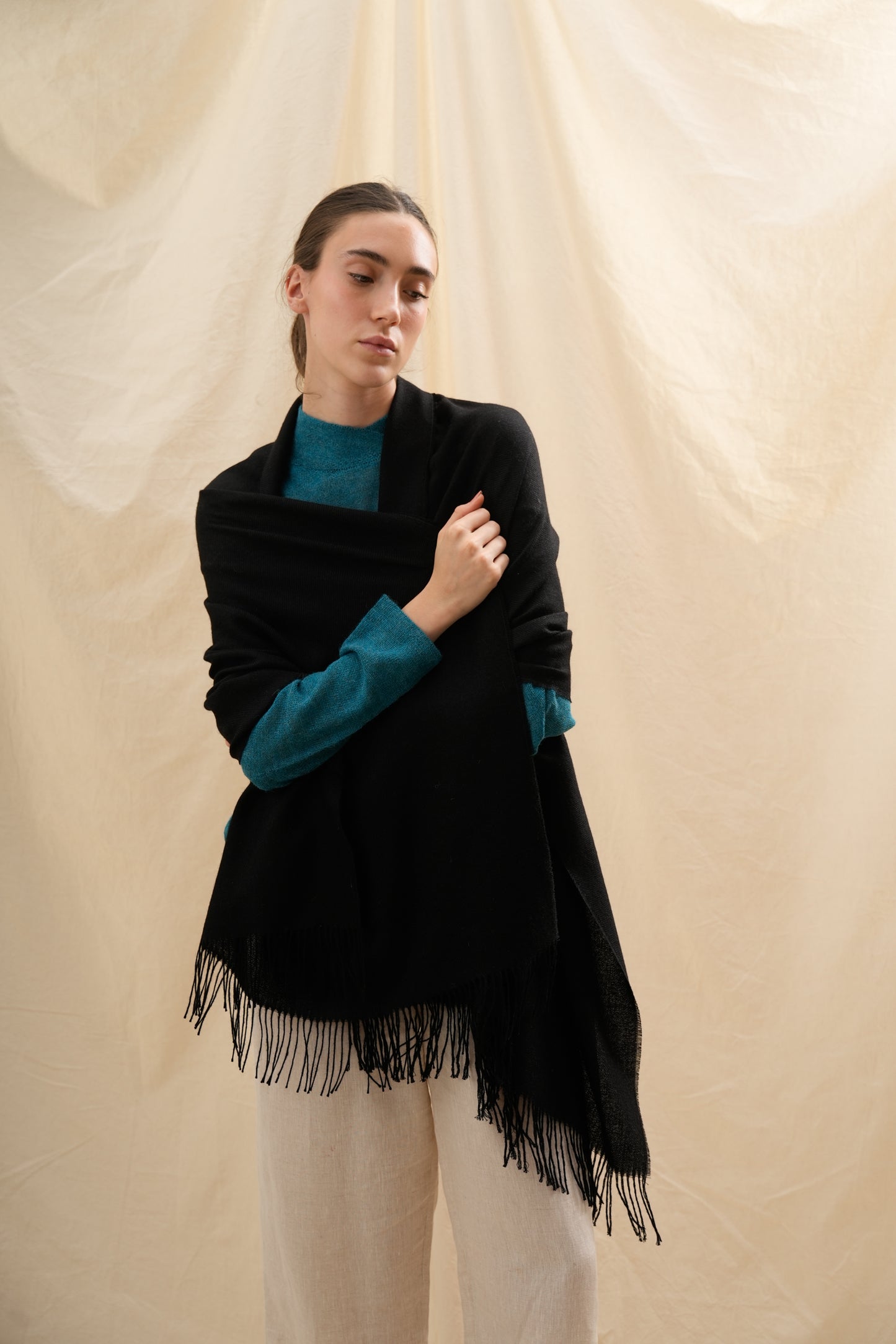 Chal Amalia | 100% Baby Alpaca