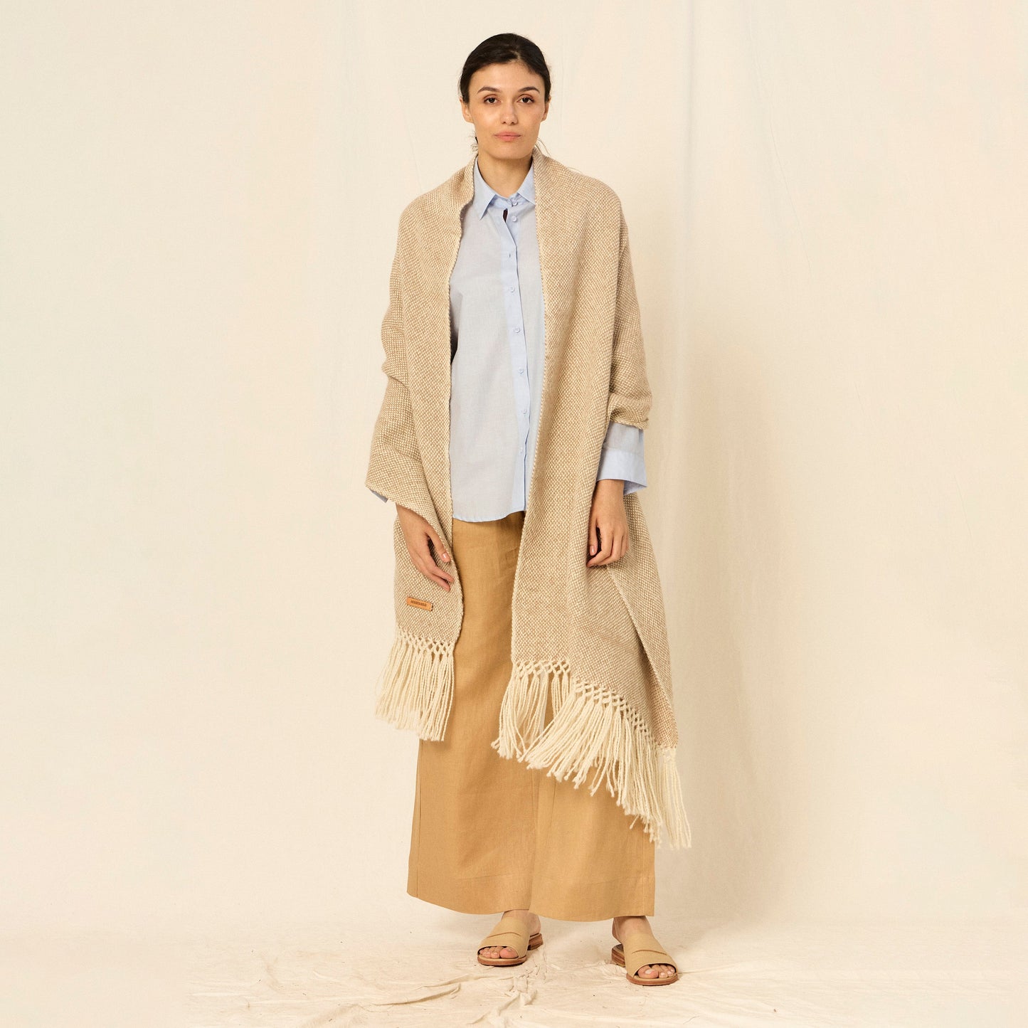 Chal Nicolasa | 100% Baby Llama