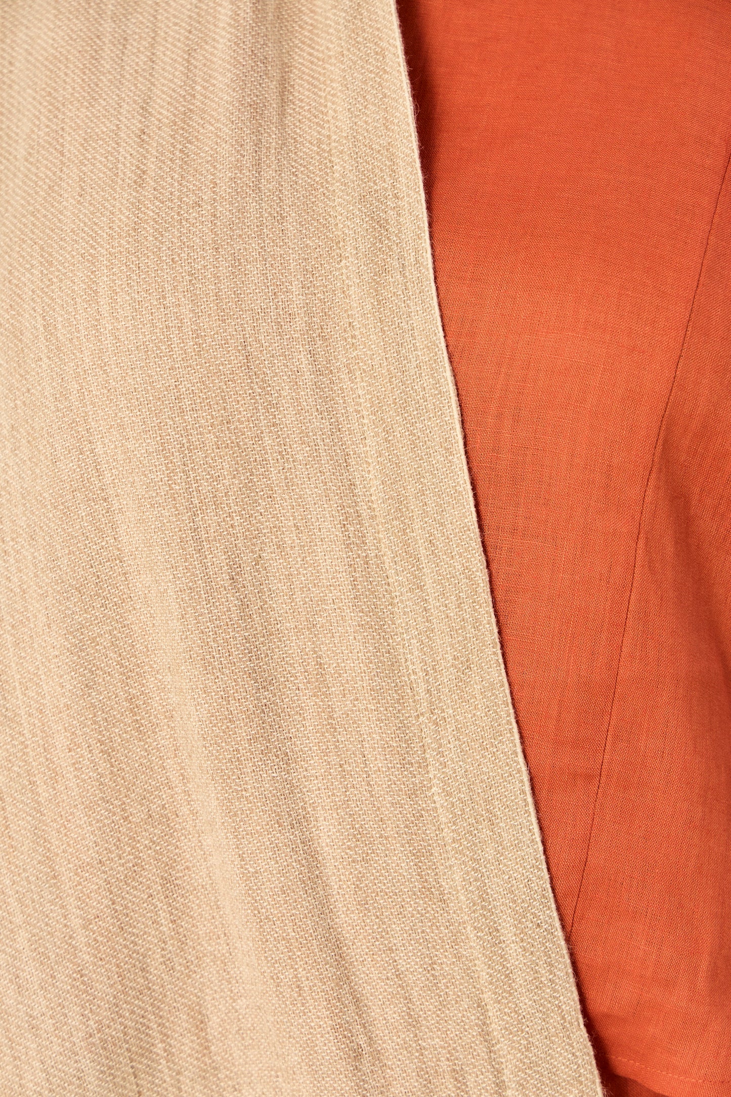 Chal Luna | 42% Llama, 42% Lana Merino, 16% Algodón