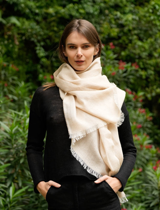 Chal Faustina | 70% Baby Alpaca, 30% Seda