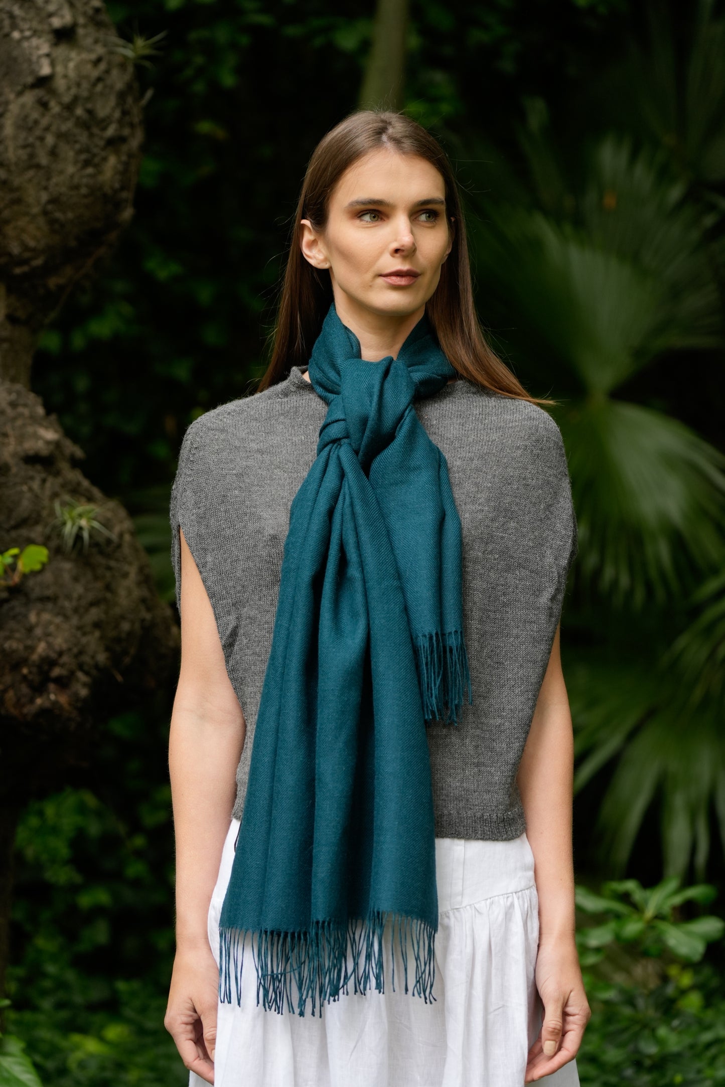 Chal Amalia | 100% Baby Alpaca