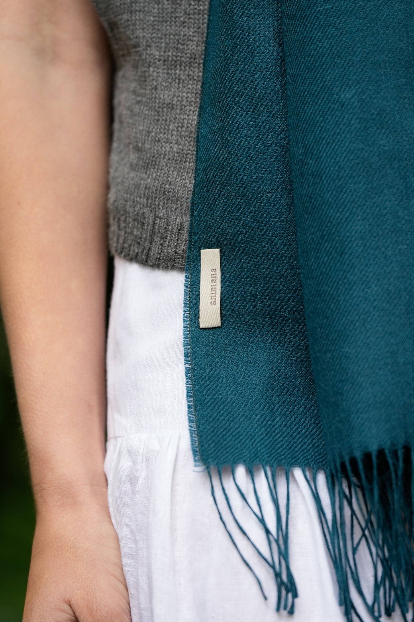 Chal Amalia | 100% Baby Alpaca