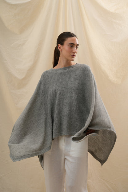 Poncho Fuerte Classic| 100% Baby Alpaca