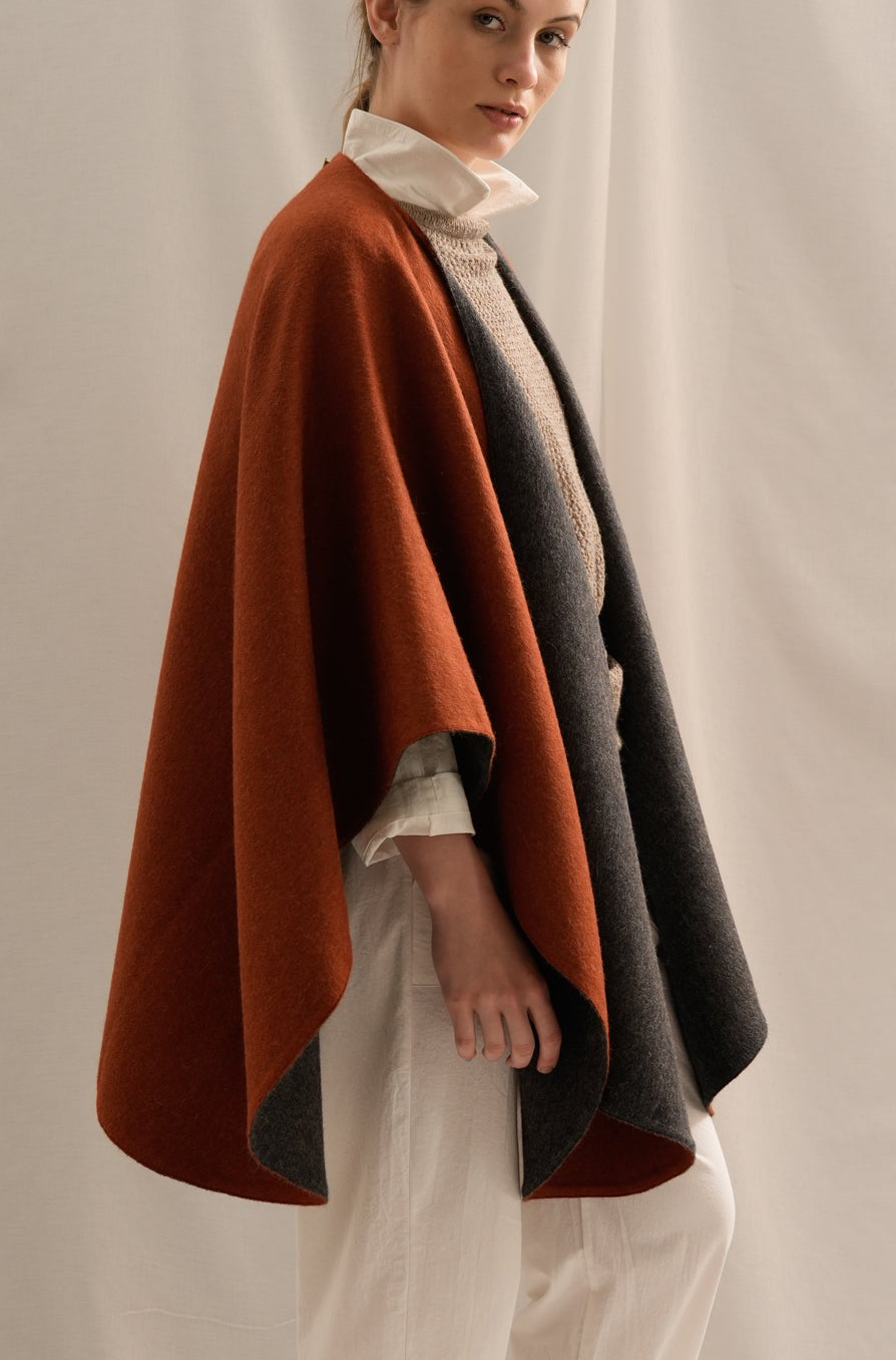 Ruana Rai| 100% Baby Alpaca