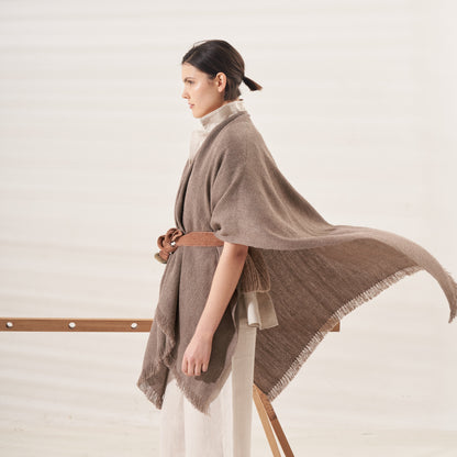 Ruana Roberta | Llama & Merino | Gris